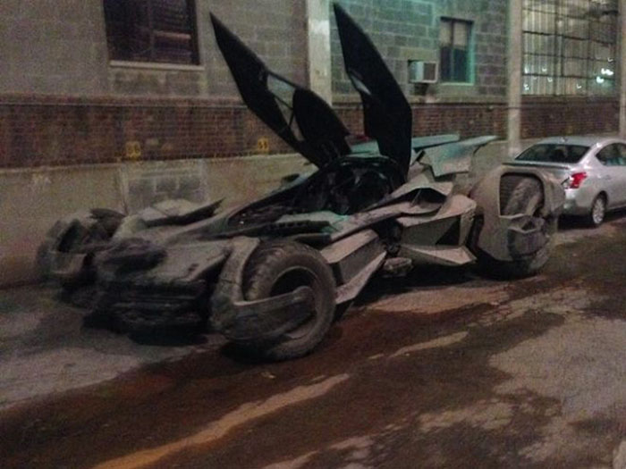 Batmobile Dawn of Justice 3