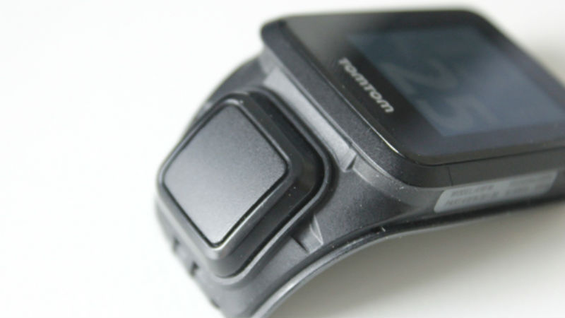 TomTom spark button