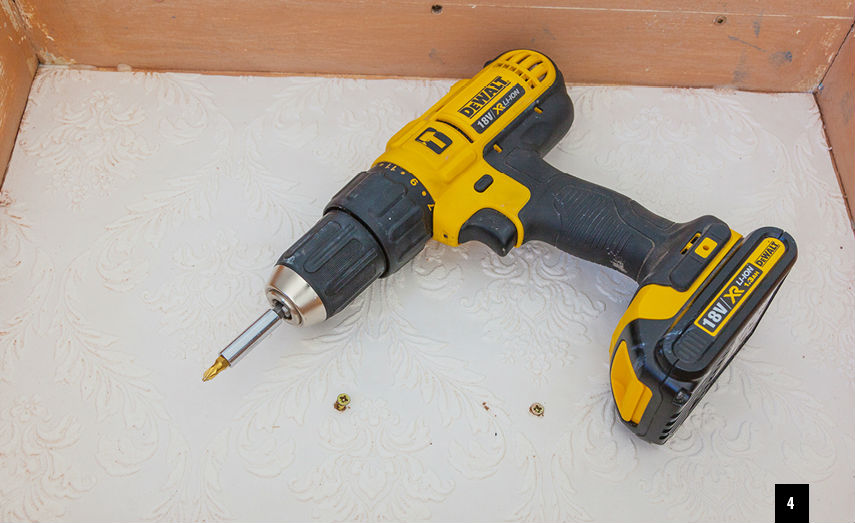 8-Make-a-power-tool-storage-unit-out-of-old-drawers-STEP-4