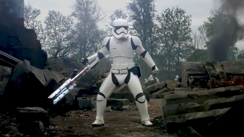 Tr-8R The Force Awakens