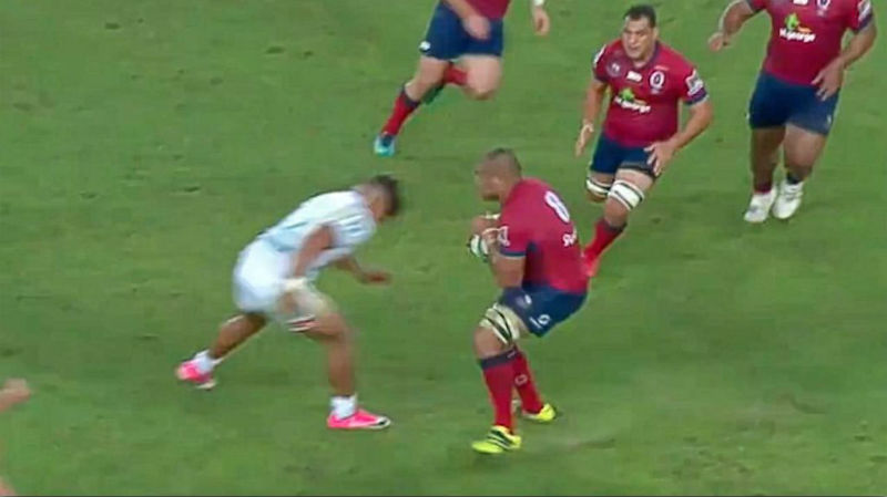 Chiefs Centre tackle