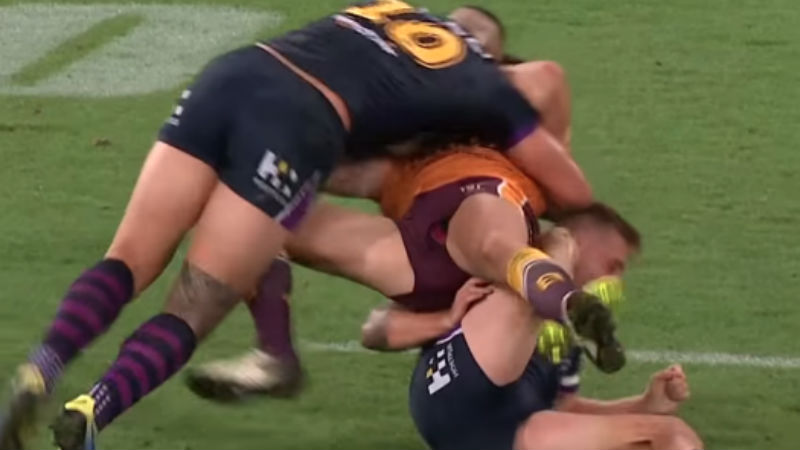 Tackle Gillet Solomona